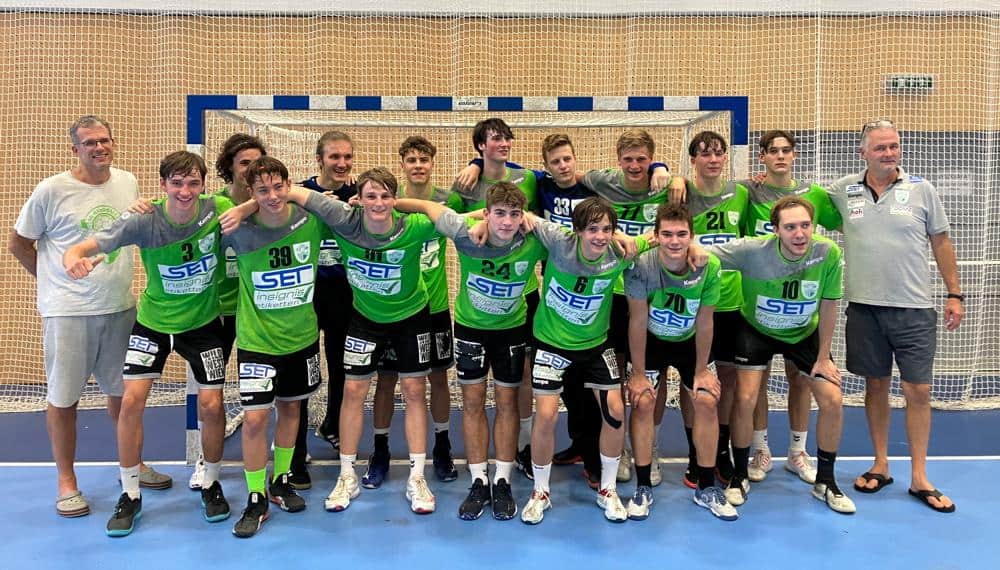 FUTURE TEAM UNGESCHLAGEN AUF PLATZ 1